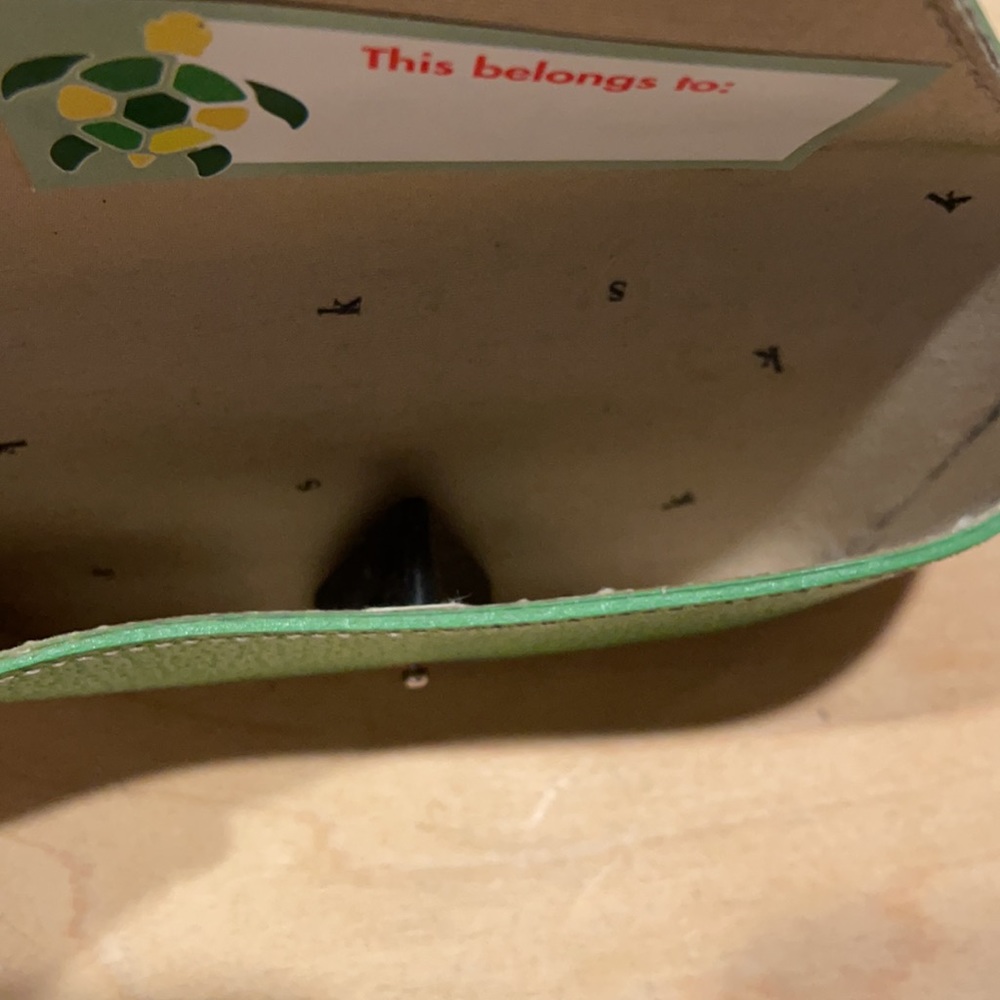Kate spade Kelly Golf Green leather eyeglass case - Picture 5 of 7